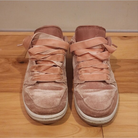 Nike Air Jordan 1 Low Pink Velvet 2022 Size 7.5 Used Rare Retro - Picture 2 of 8